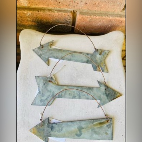 *Galvanized Metal Rustic Arrow Ornament **listing is for Hayrides ornament only* - Picture 6 of 6